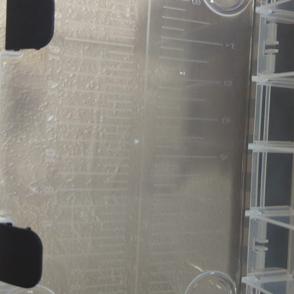 .. Storage containers - Picture 8 of 9